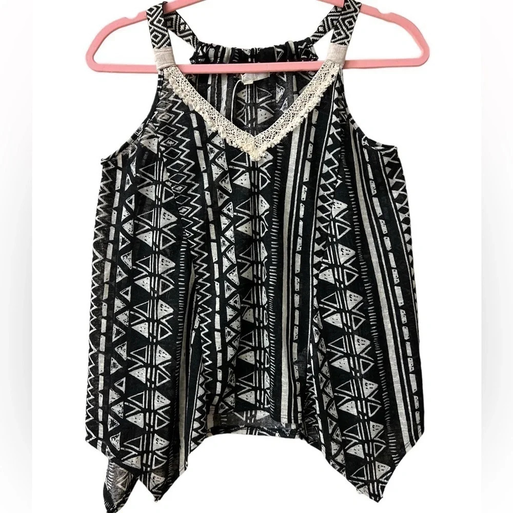 Jolt Dressy Tank top